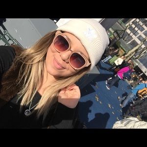 Meet your Posher, Fernanda